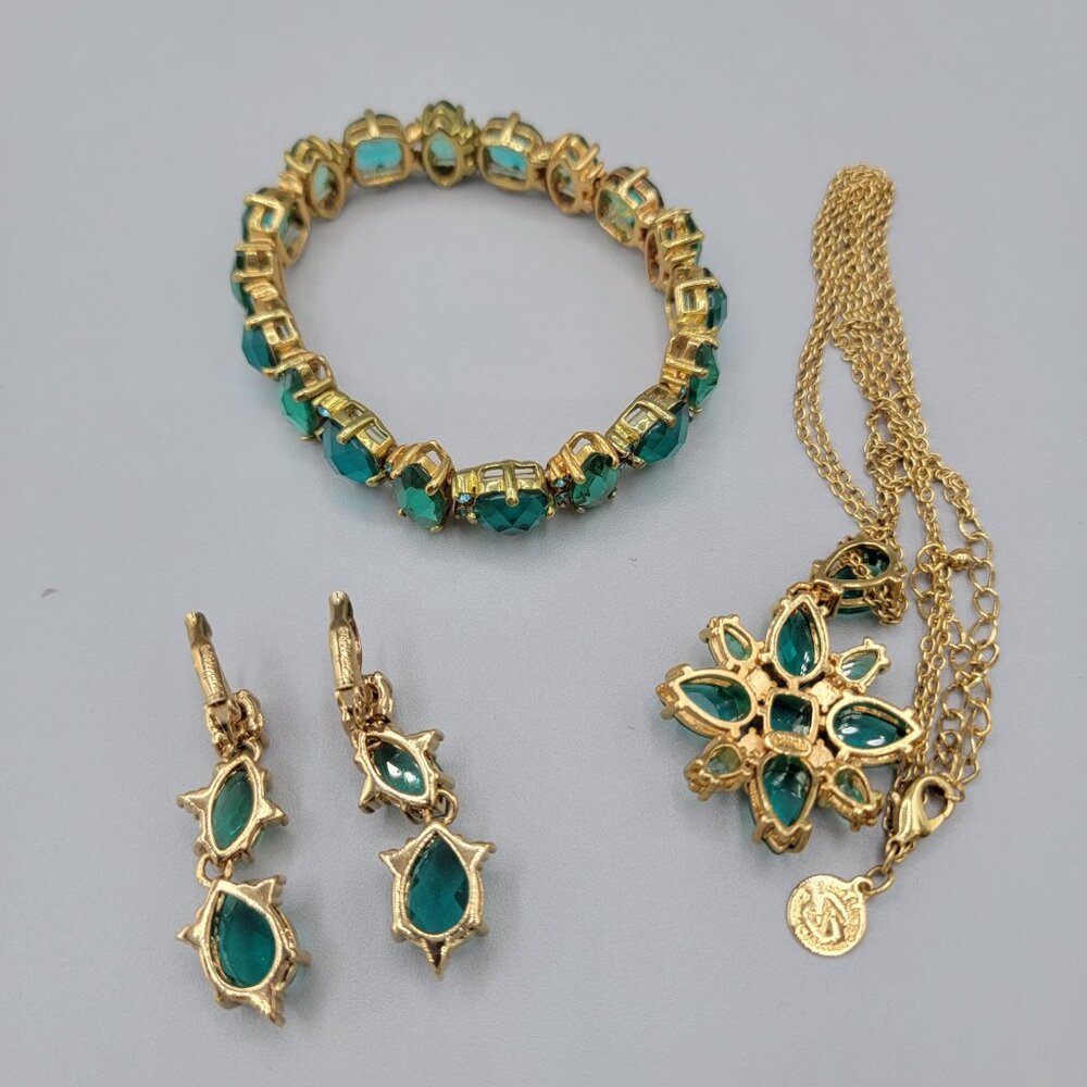 Joan Rivers Collection Turquoise Rhinestone Set - Picture 9 of 10